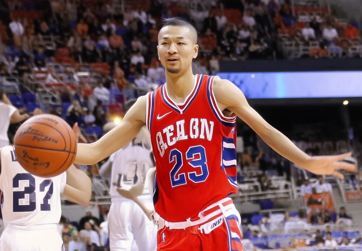 NBA经典对决：格林与德拉蒙德全方位分析对比(图2)